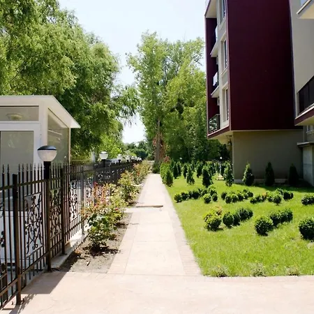 уютные Vip Park Lejlighed